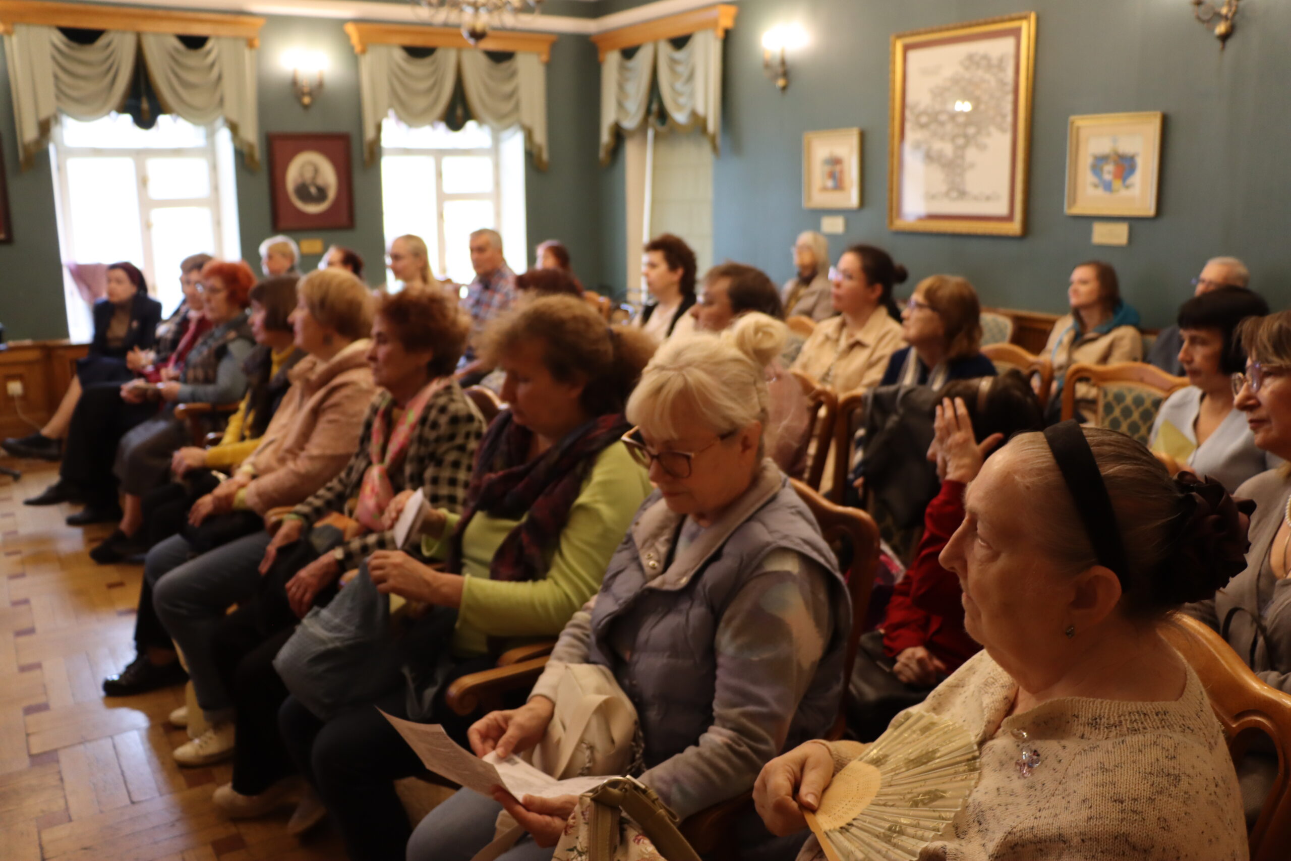 В тургеневской гостиной завершилась культурная программа первого полугодия 2025 года